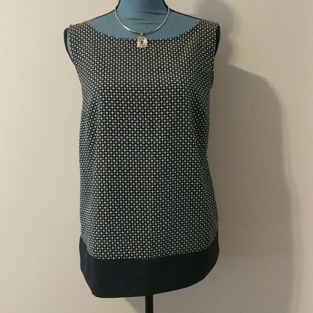⭐️Loft Sleeveless Top
